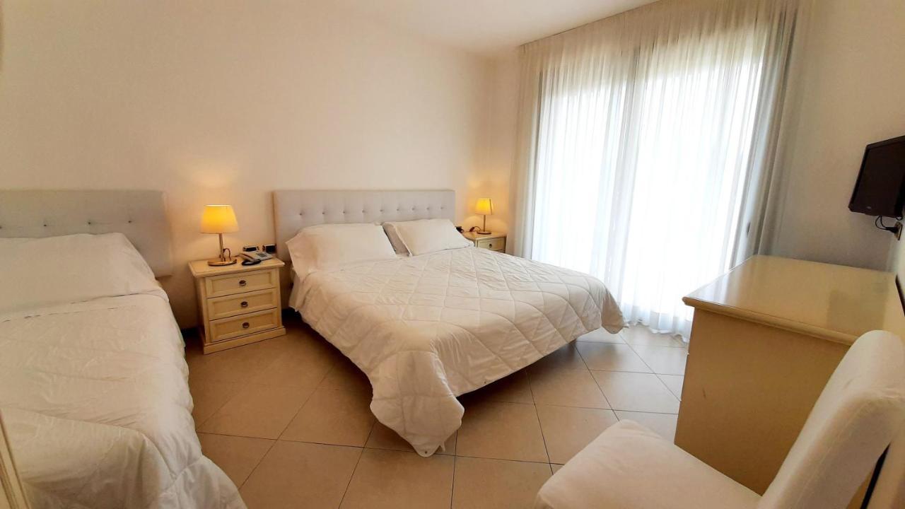 Hotel & Wellness Fra I Pini Lignano Sabbiadoro Exterior foto